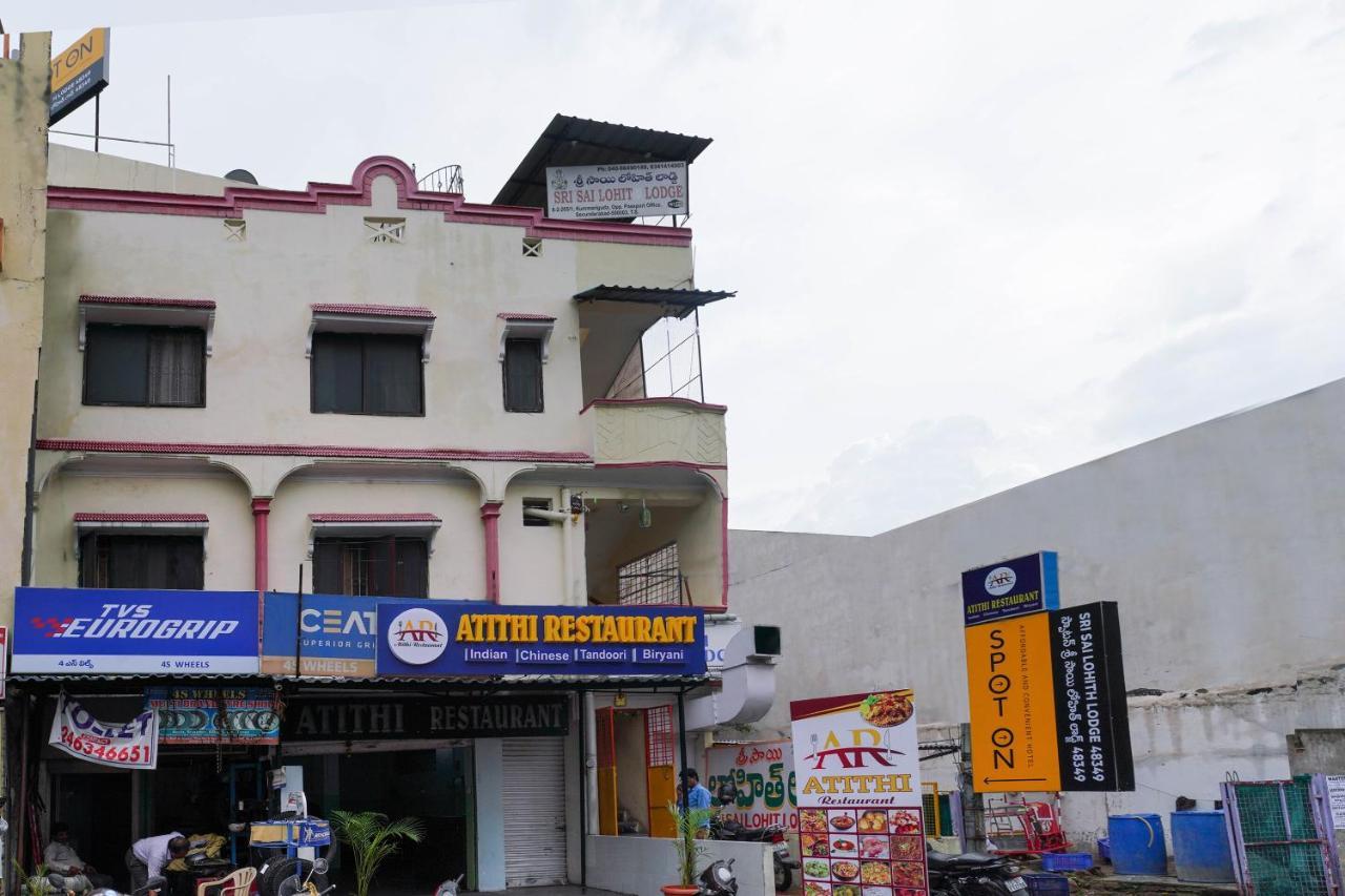 Spot On Sri Sai Lohith Lodge Near Snow World Secunderabad Bagian luar foto